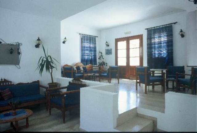 Olia טורלוס